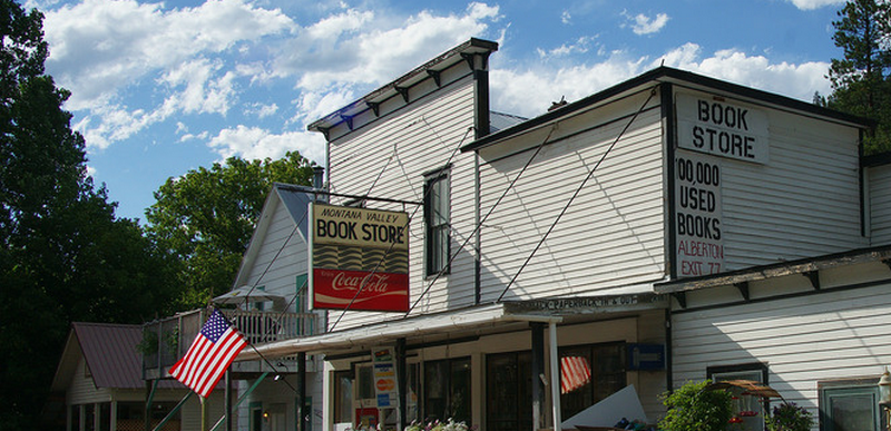 Exterior - Montana Valley Bookstore in Alberton, Montana